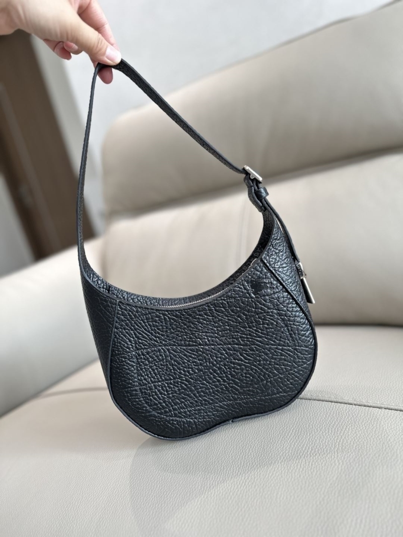 Bv*b*rry hobo bags